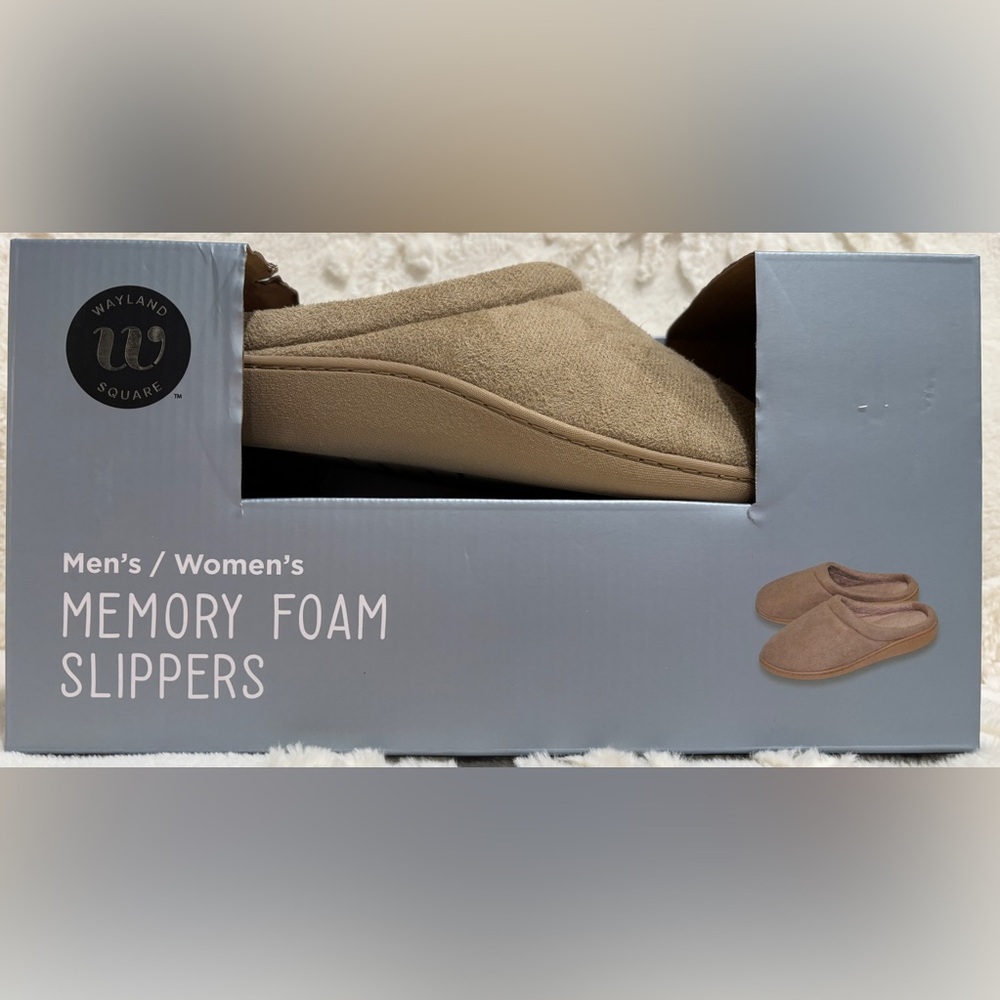 Comfy Wayland Square Memory Foam Slippers